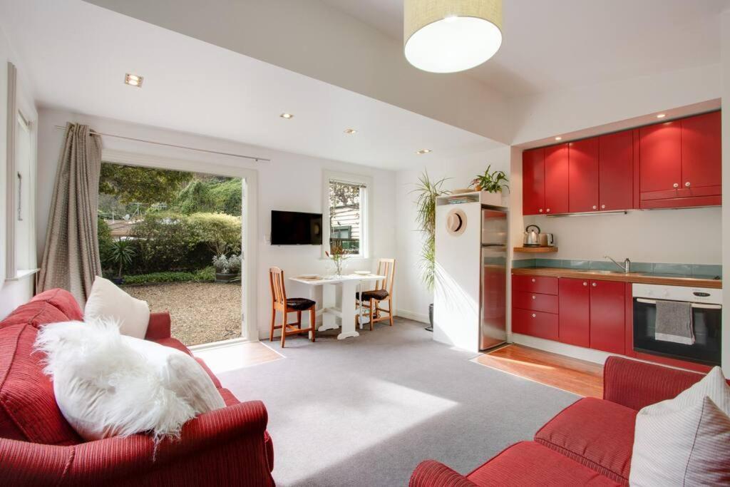 Tiny Home Big Vibes In Central נאפייר מראה חיצוני תמונה